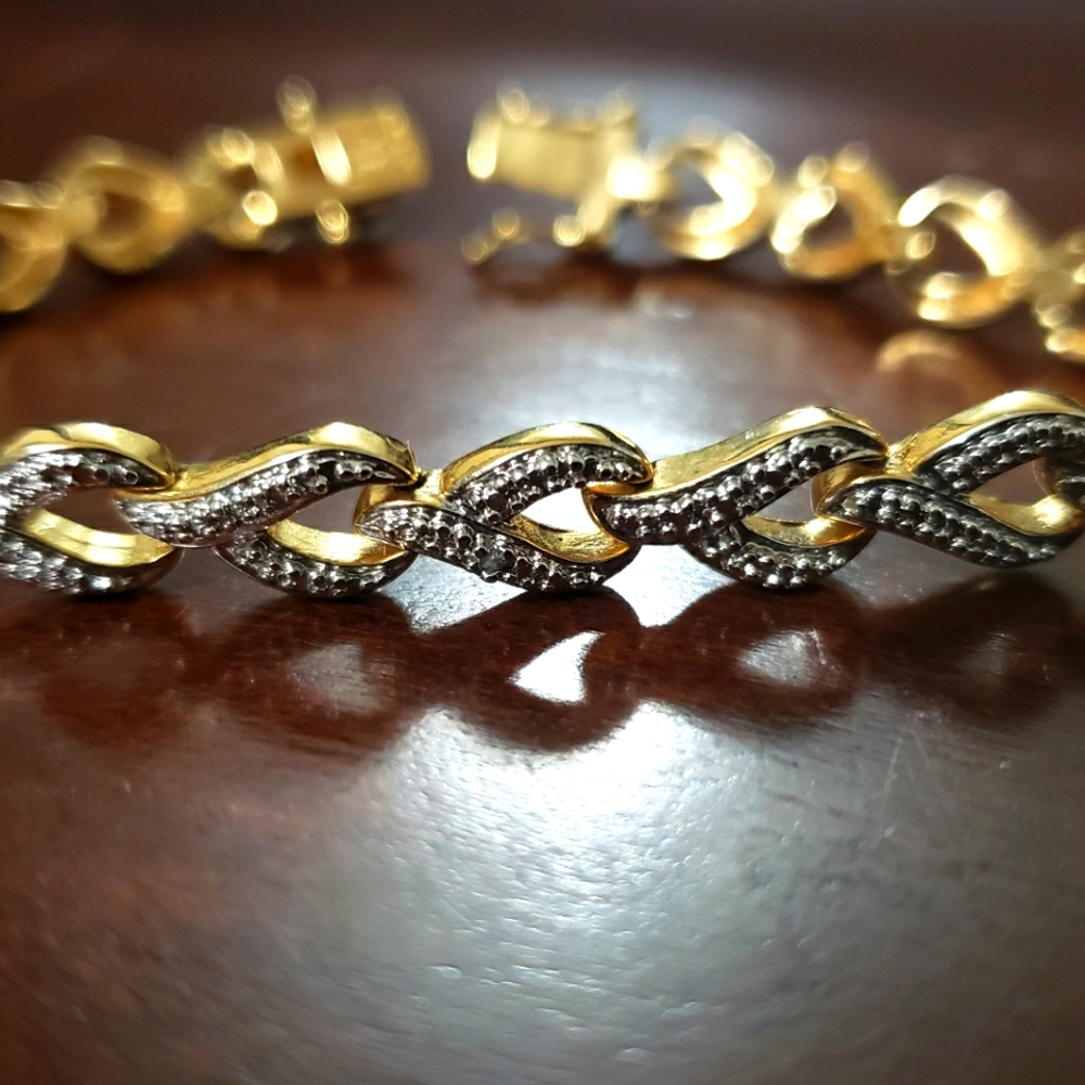 NEW Heart-Link Gold-Plated Tennis Bracelet